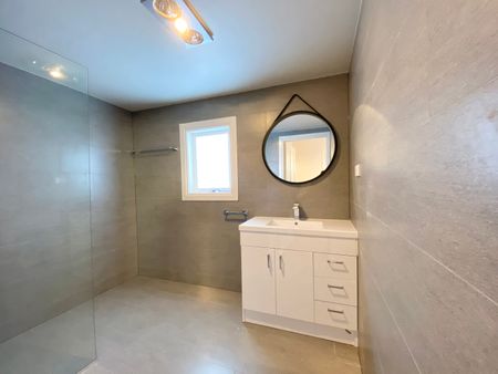 94 Helen Street, Northcote VIC 3070 - House For Rent | Domain - Photo 3