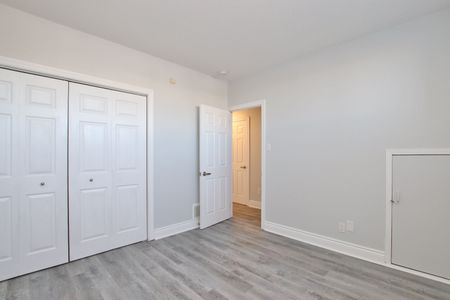 For Lease - 86 Elvaston Avenue Unit# B, South of Baseline to Knoxdale, Ontario - Photo 3