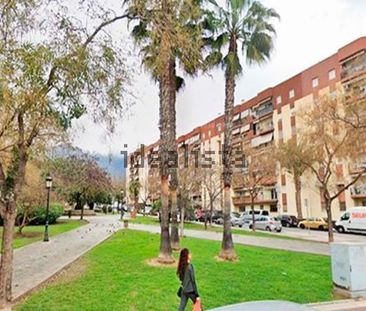 Alquiler de piso en Calle Pinsapo - Photo 1