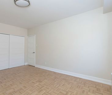 Condo for rent, Montréal (Ville-Marie) - Photo 3