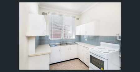 Beachside 2 Bedroom Apartment - Photo 2