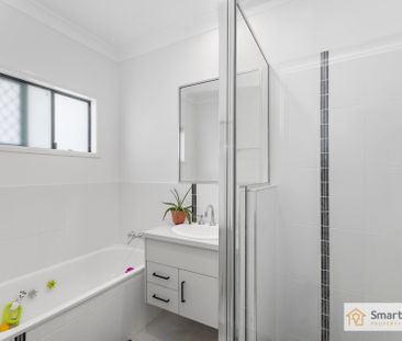 123 Daydream Circuit, Burdell QLD 4818 - House For Rent | Domain - Photo 6