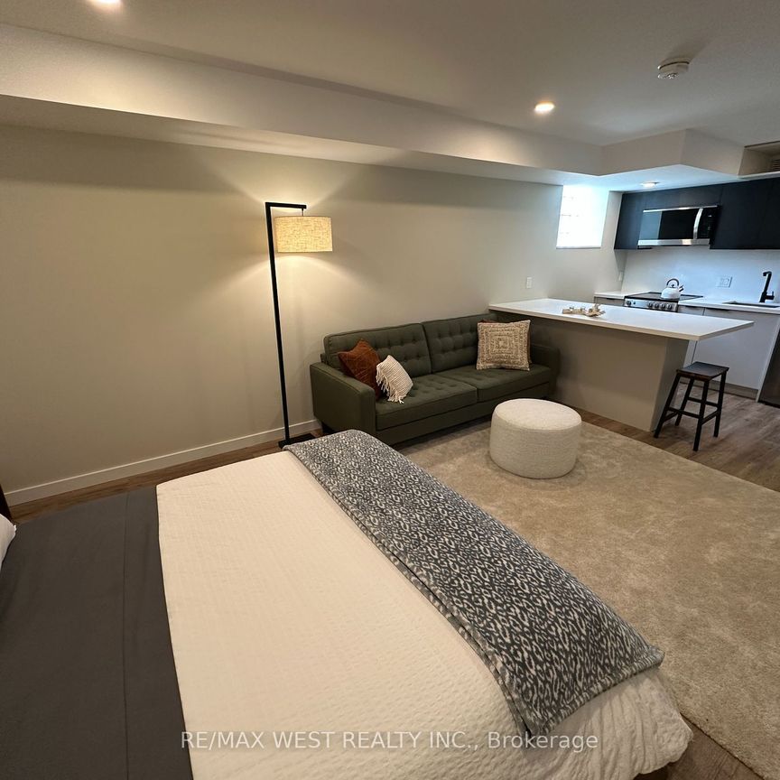 For Lease - 176 Sammon Avenue Unit# Lower, Toronto, Ontario - Photo 1