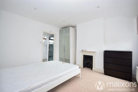 3 bedroom flat to rent - Photo 3