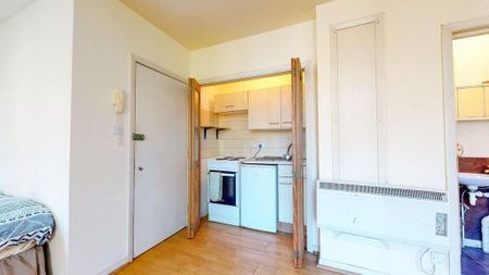 Studio to rent - Photo 2