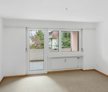 Moderne 4.5-Zimmer-Wohnung mit grossem Balkon nähe Wil - ab sofort ... - Photo 4