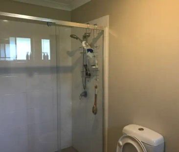 “PEACE & QUIET - 4 BEDROOM HOUSE WITH BUSH OUTLOOK” - Photo 4