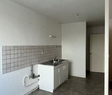 À CHARLEVILLE MEZIERES - Photo 4