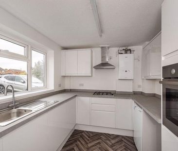 4 bedroom detached house to rent - Photo 3