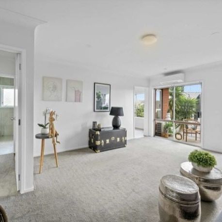 Modern 2-Bedroom Unit in Remuera – Perfect Location! - Photo 1