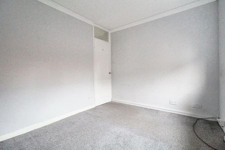 2 bedroom bungalow to rent - Photo 3