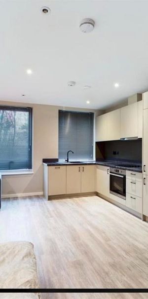 Studio to rent - Photo 1