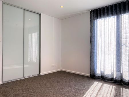 Luxury Apartment Living - Photo 5