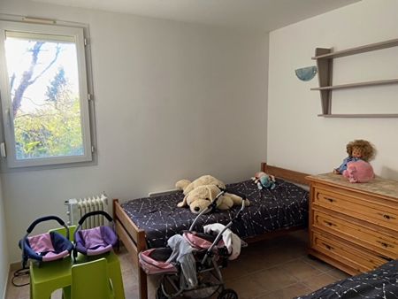 A LOUER - APPARTEMENT - T4 - VIOLES, - Photo 3