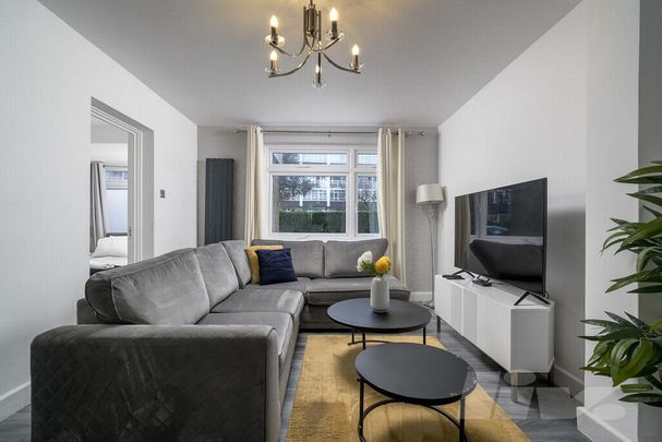 3 bedroom apartment to rent - Photo 1