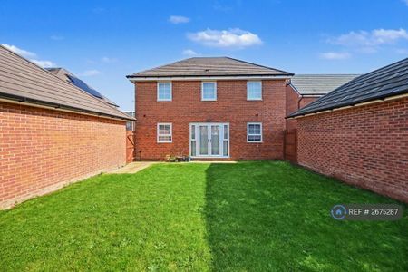 5 bedroom detached house to rent - Photo 5