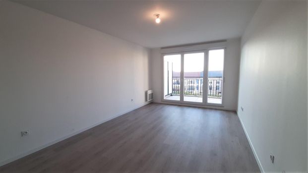 location Appartement T2 DE 50.1m² À CHALIFERT - Photo 1