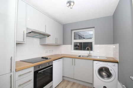 1 bedroom flat to rent - Photo 2