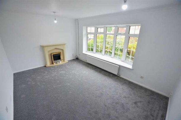 Pembroke Drive, Westlands, Newcastle, ST5 - Photo 1