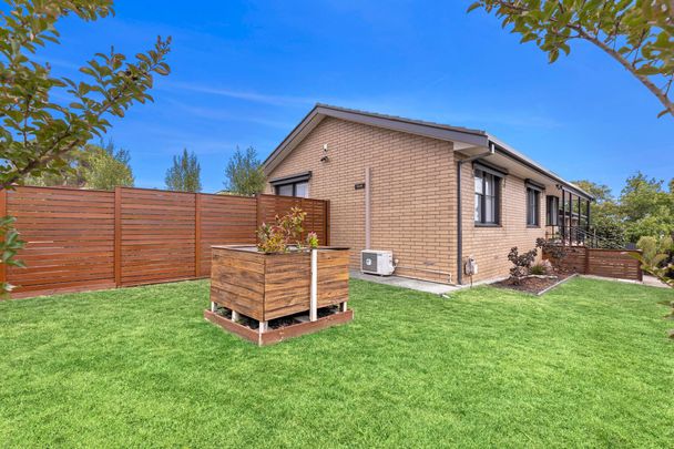 Fully Renovated - Three Bedroom Home - Corner Position - Photo 1
