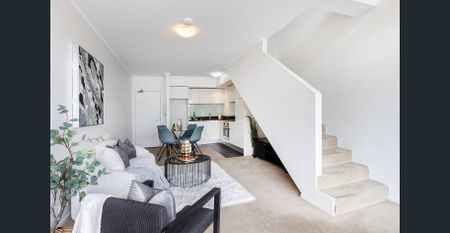 Live the Loft Lifestyle in the heart of Alexandria - Photo 2