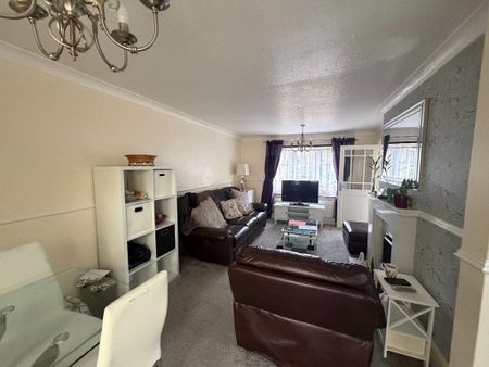 2 bedroom terraced house to rent - Photo 2