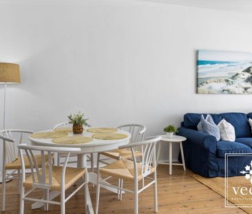 Oceanfront 3-Bedroom Fully Furnished Apartment, Cronulla - Photo 2