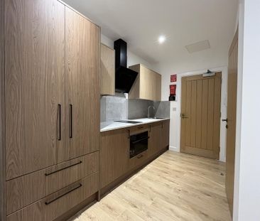 Studio to rent - Photo 3