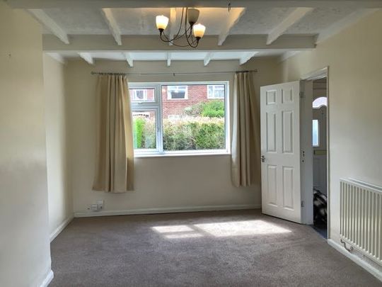 3 Bedroom Semi Detached To Rent in Wollaton - Photo 1