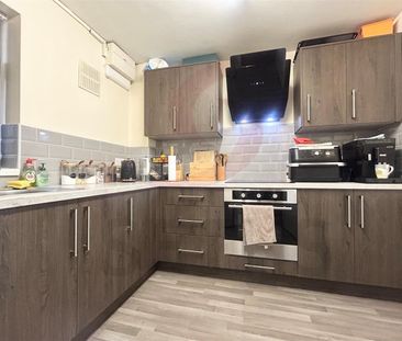 Bursdon Court, LE3, Leicester - Photo 1