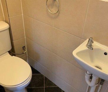 Studio to rent - Photo 6