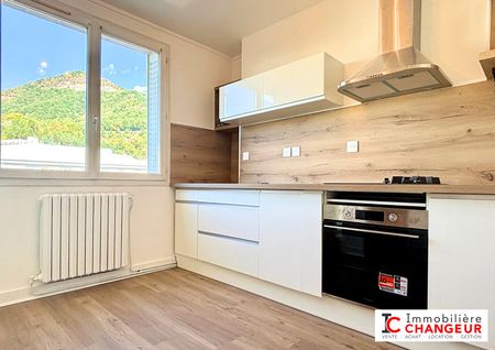 Location Appartement 3 pièces 66m² - Photo 2