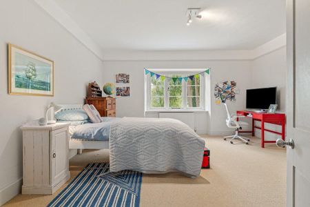 6 bedroom detached house to rent - Photo 3