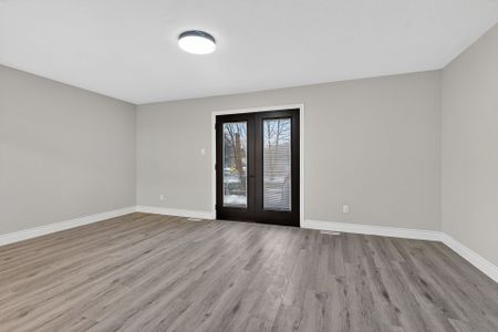 For Lease - 137 Monmore Road, London North, Ontario - Photo 3