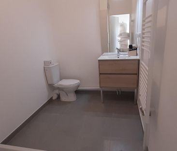 location Appartement T2 DE 39.1m² À BUSSY ST GEORGES - Photo 3