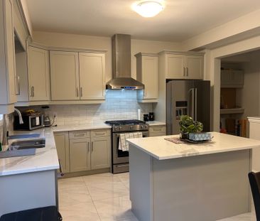 For Lease - 9306 White Oak Avenue Unit# Upper, Niagara Falls, Ontario - Photo 2