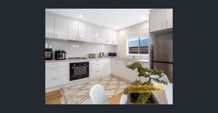 MODERN LIVING - Photo 3