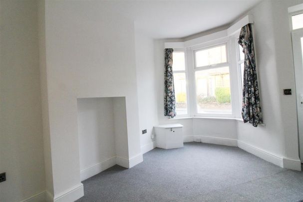 2 bedroom end of terrace house to rent - Photo 1
