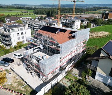 "Erstvermietung grosszügige 4.5-Zimmer-Wohnung an bevorzugter Hangl... - Photo 1