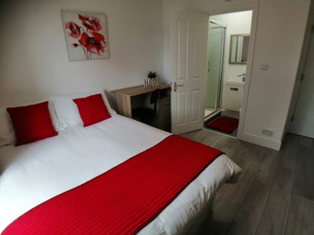 Rooms to Let – Southampton (Wilton Avenue, SO15) - Photo 4
