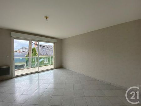 2 pièces - 43,70 m2 CHATEAUROUX - 36 - Photo 3