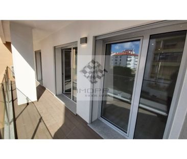 2 room luxury Apartment for rent in Cascais, Portugal - Photo 2