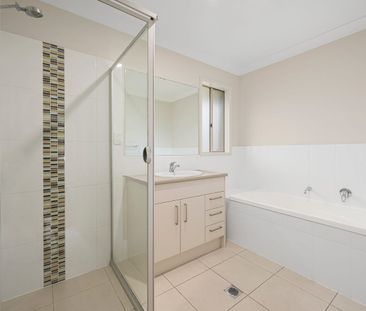 Spacious waterside living in Trinity Point Estate - Photo 6