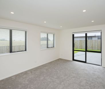 Brand New Home in Ravenswood, Waimakariri - Rural Outlook! - Photo 3