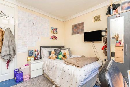 5 bedroom terraced house to rent - Photo 3