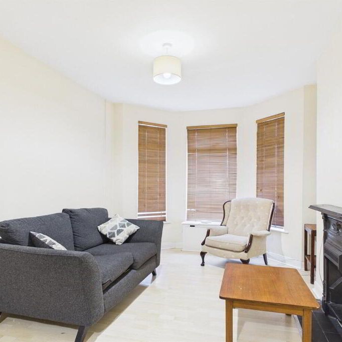 32 Hollycroft Avenue, Belfast, BT5 5JE - Photo 1