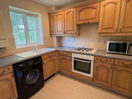 2 bedroom maisonette to rent - Photo 4