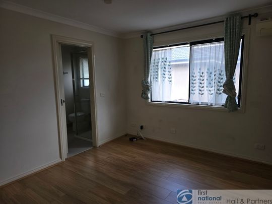 Modern Townhouse - Photo 1