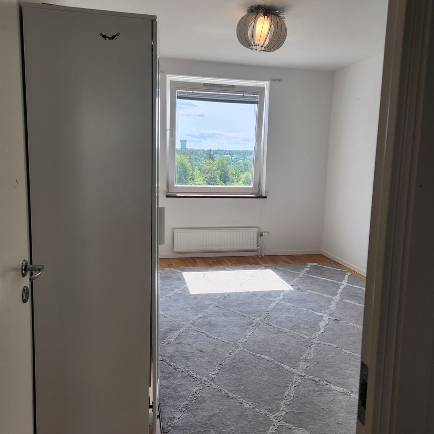 Tegvägen, Södertälje - Photo 1