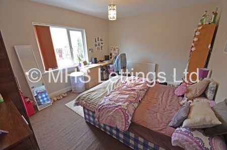 3 Bedroom Mid Terraced House for rent in Mayville Road - Photo 2
